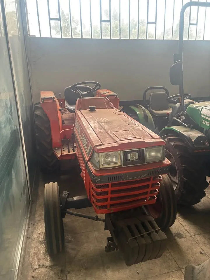 Trator Kubota L2550 usado à venda em Santo Tirso - Rui Cabo & Matos